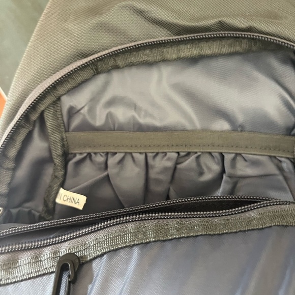 Savvy Outdoors Small crossbody sling backpack Grey. - Picture 7 of 10